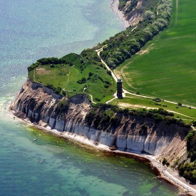 253e906d-1519-4593-a30e-539d05343183-1280px-putgarten-_kap_arkona_-2011-05-21-_3